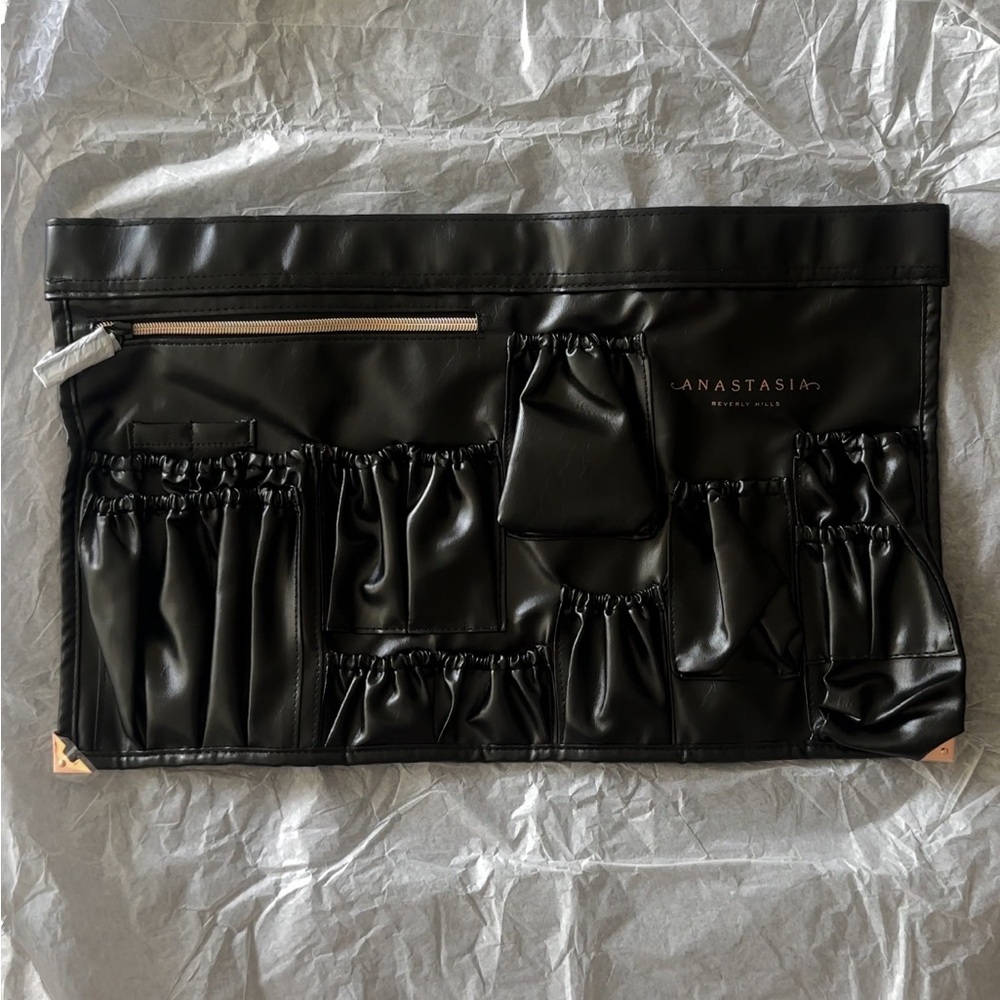 Anastasia Beverly Hills Brush Belt
